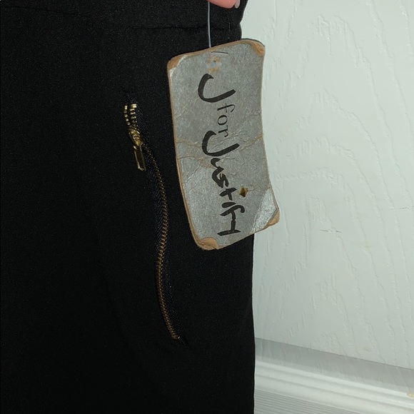 J for JUSTIFY | Black Zip-Up Romper - Picture 4 of 4